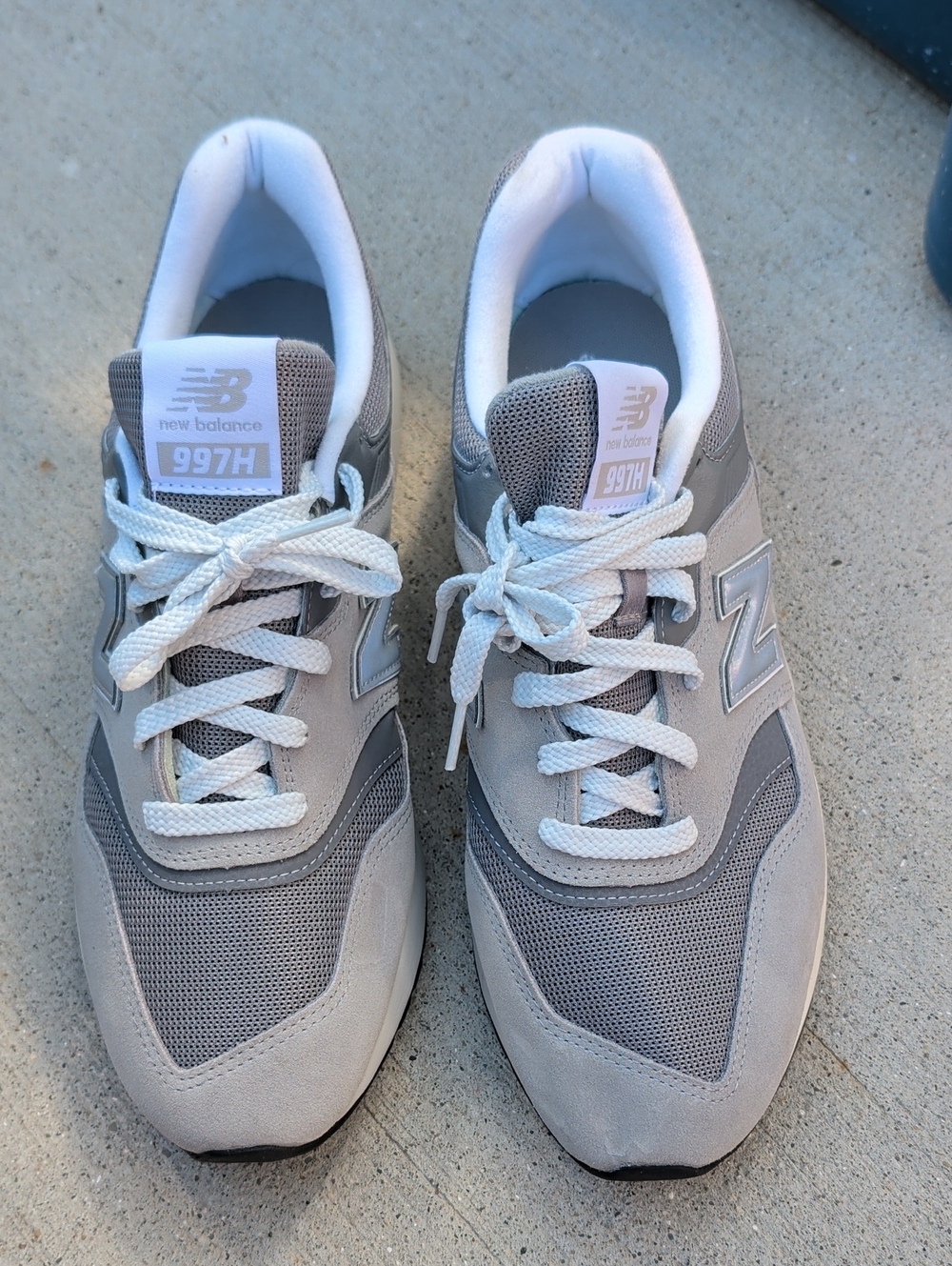 New Balance Men’s 997H Light Gray and White Sneakers